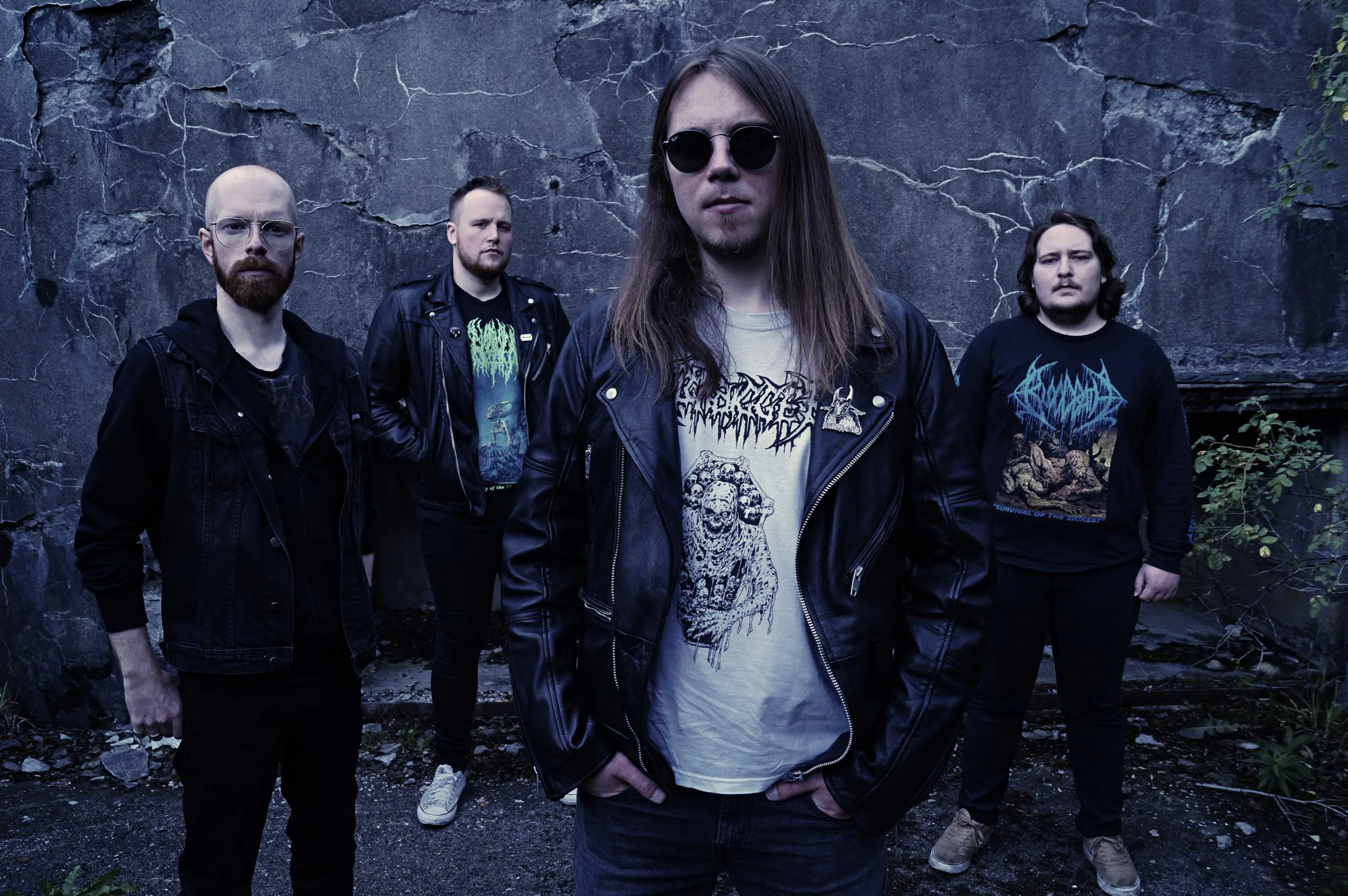 Contorted signs with Dark Essence Records Dark Essence Records Contorted signs with Dark Essence Records